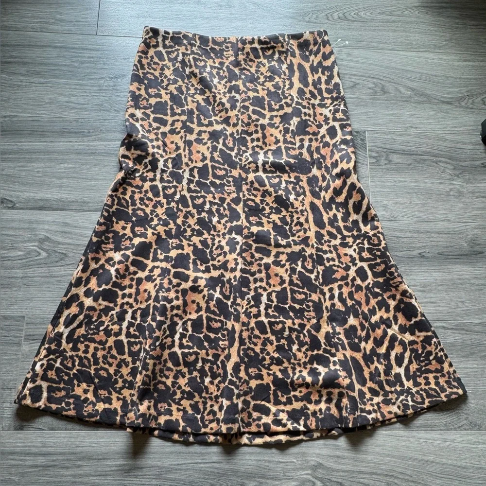 Stylish Leopard Print Midi Skirt NWT - Picture 3 of 11